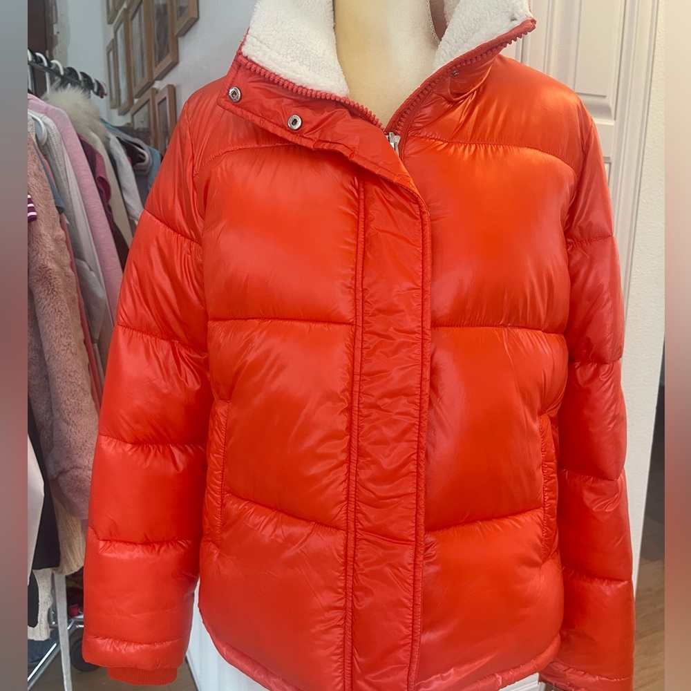KOOLABURA BY UGG WOMENS COAT. NWT. SIZE SMALL. ORANGE (1041)